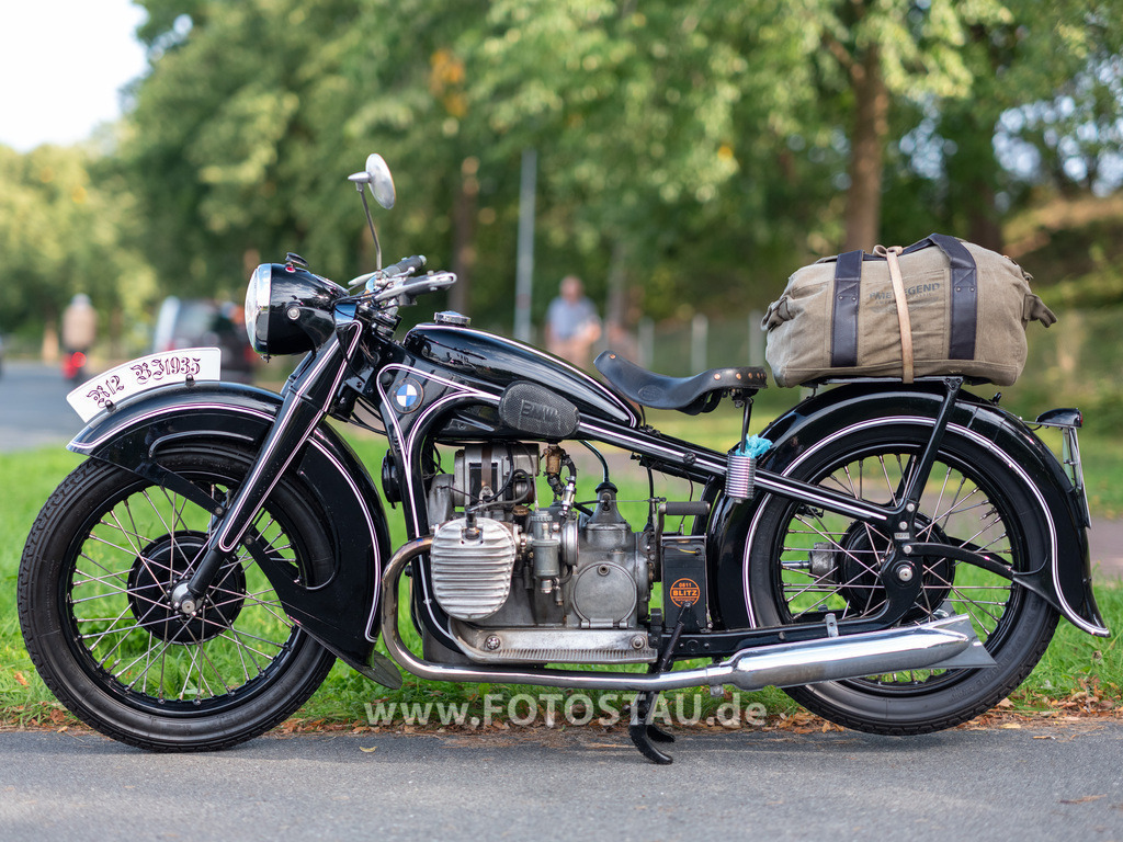 20250809-00125 | Erleben Sie hier die Faszination der klassischen Fahrzeuge in Bildern und lassen sich begeistern! - Realisiert mit Pictrs.com