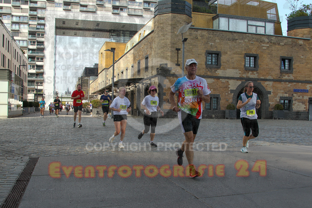 250920_1500_EV4_7839 | Sportfotografie im Rhein-Sieg Kreis, Köln, Bonn, NRW, Rheinland Pfalz, Hessen, etc. Unser Tätigkeitsfeld umfasst den Laufsport vom Volkslauf über den Marathon, Duathlon, Triathon bis zum Ultralauf wie Kölnpfad Ultra oder Schindertrail.