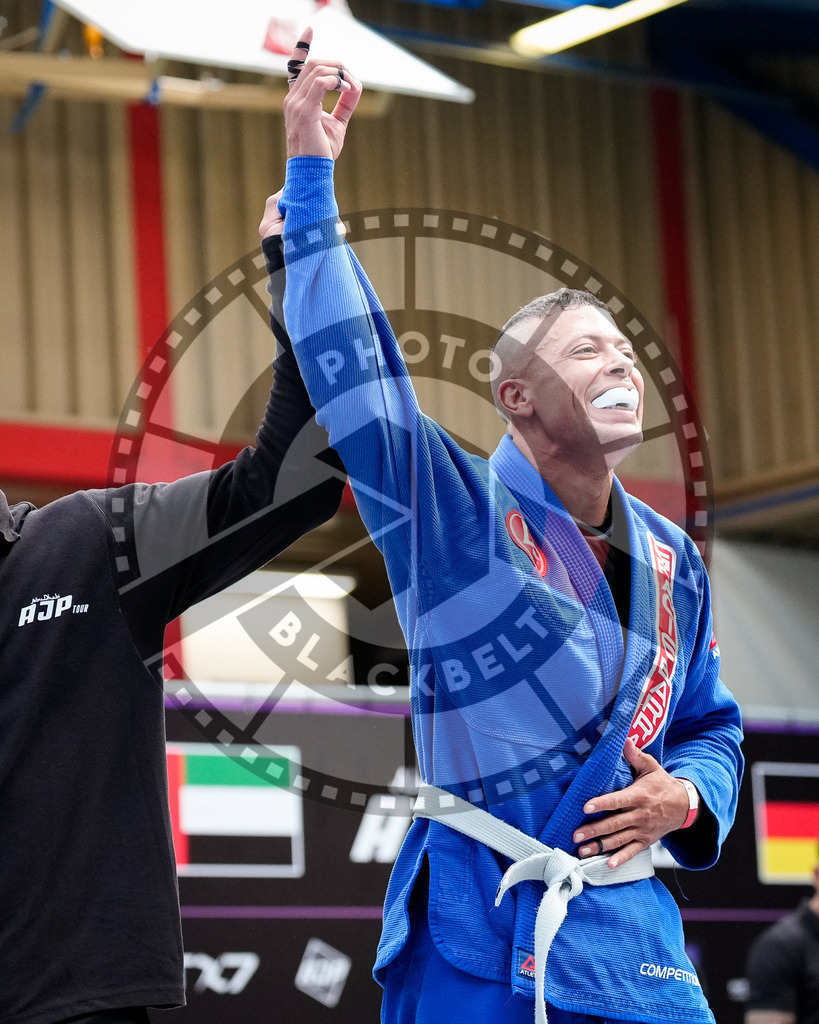 20250920PBB2577 | Athletes compete during the AJP Tour Hamburg International Jiu-Jitsu Championship, on September 20, 2025 in Hamburg, Germany. © Chiara Dazi / photoblackbelt