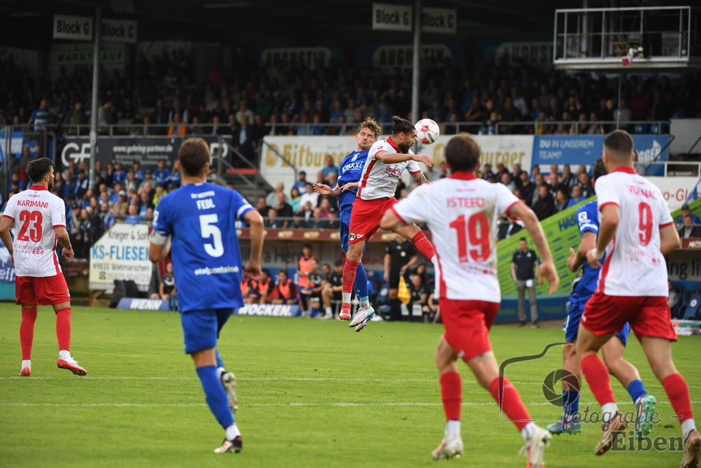 SV Meppen-VfB Lübeck | Herren Regionalliga Nord; SV Meppen (blau)-VfB Lübeck (weiß) am 01.08.2025 in Meppen (Hänsch-Arena), Photo: Philip Eiben 2025 - Realisiert mit Pictrs.com