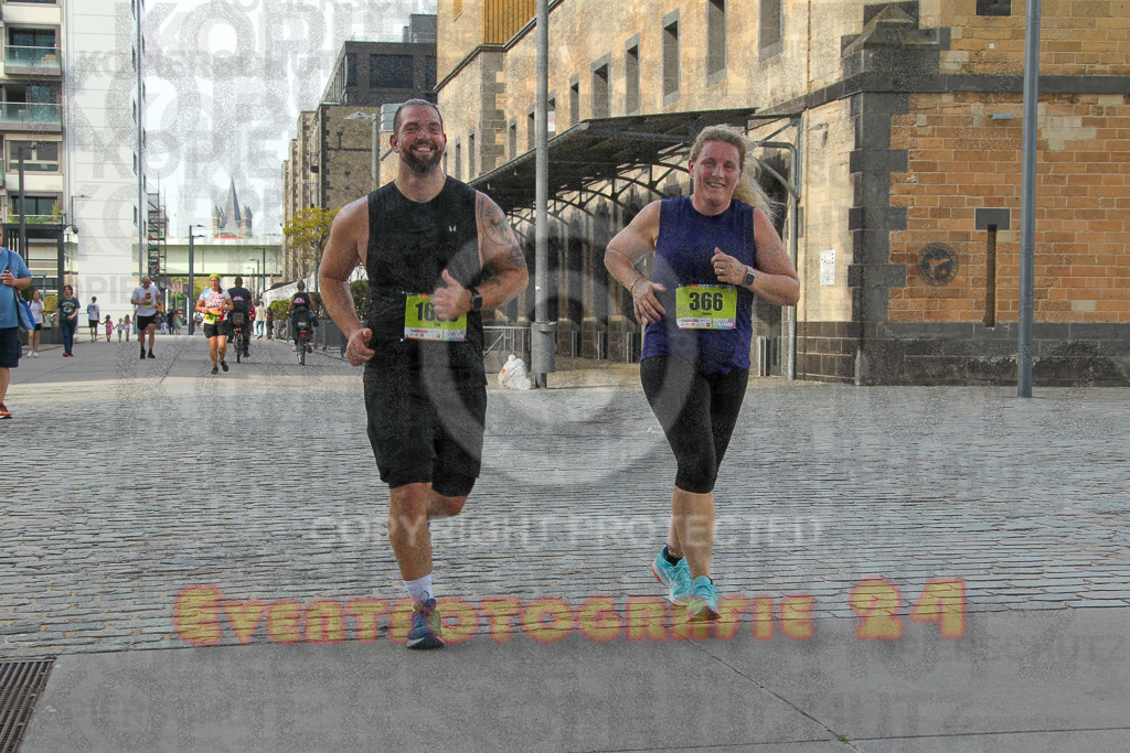 250920_1539_EV4_9390 | Sportfotografie im Rhein-Sieg Kreis, Köln, Bonn, NRW, Rheinland Pfalz, Hessen, etc. Unser Tätigkeitsfeld umfasst den Laufsport vom Volkslauf über den Marathon, Duathlon, Triathon bis zum Ultralauf wie Kölnpfad Ultra oder Schindertrail.