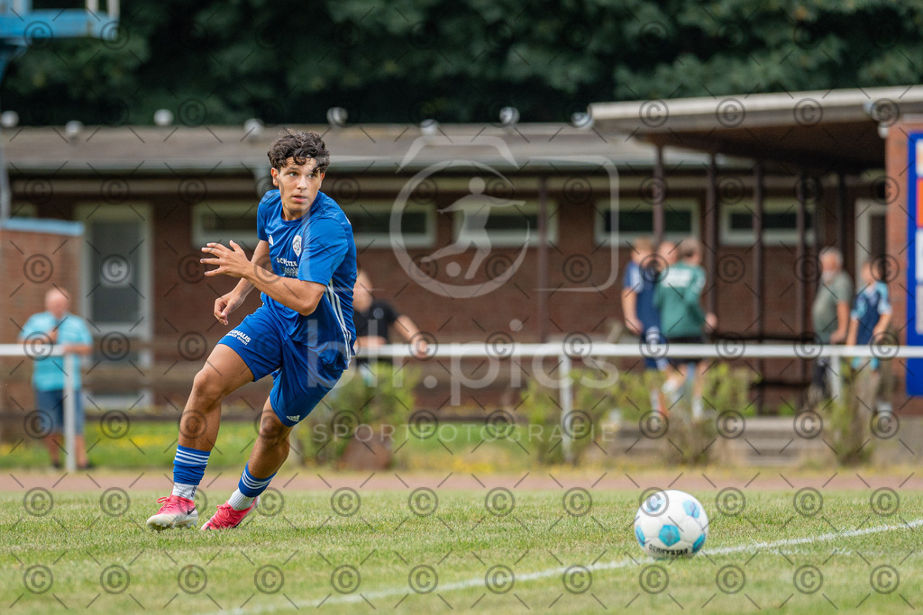 _DSC8340 | Professionelle Fußball- und Sportfotografie. Spielbilder online ansehen und kaufen – Einzelbilder oder komplette Galerien in hoher Qualität. - Realisiert mit Pictrs.com