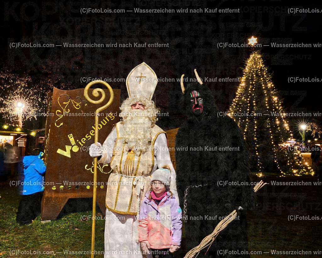 ALP7651_Wieselburger Advent_Nikolaus | (C)FotoLois.com, Alois Spandl, Wieselburger Advent im Schlosspark, Besuch durch den Hl. Nikolaus und seinen Krampussen, Sa 3. Dezember 2022.