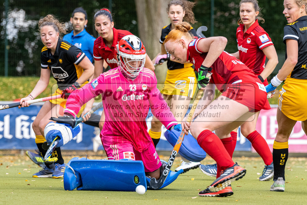 SFE_20221008_0046 | 1. Bundesliga Hockey Damen Rot-Weiss Köln - Harvestehuder THC am 08.10.2022 in Köln (KTHC Stadion Rot-Weiss Köln Tennis and Hockey Club), Photo: Stephan Fehrmann 2022 (Sports-Gallery),Lisa Höllriegl ( Torfrau Rot-Weiss Köln #23 )