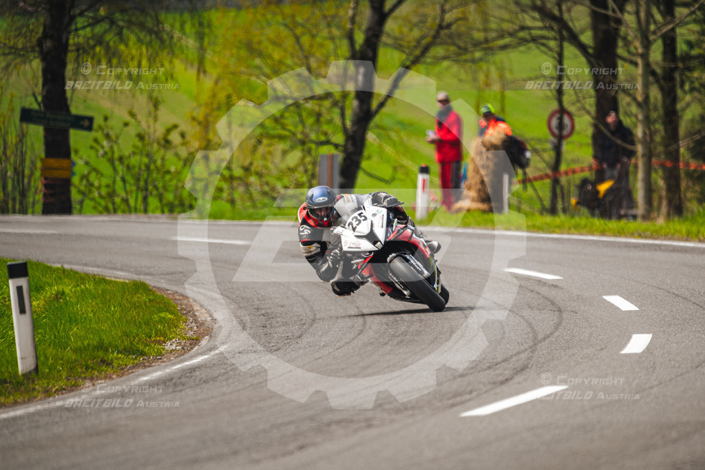 0434 - Bergrennen Landshaag2026 | BREITBILD Austria Webshop

Finde Fotos von: Breitbild, Breitbild Austria, Landshaag, Europeanbikers, KTM, BMW, Bergrennen, Bikeporn, Carporn, Bikes, Cars, Fotografie, Oberösterreich, Österreich, Berufsfotograf, Motorradteile Ganster, Julbach, Pannoniari - Realisiert mit Pictrs.com