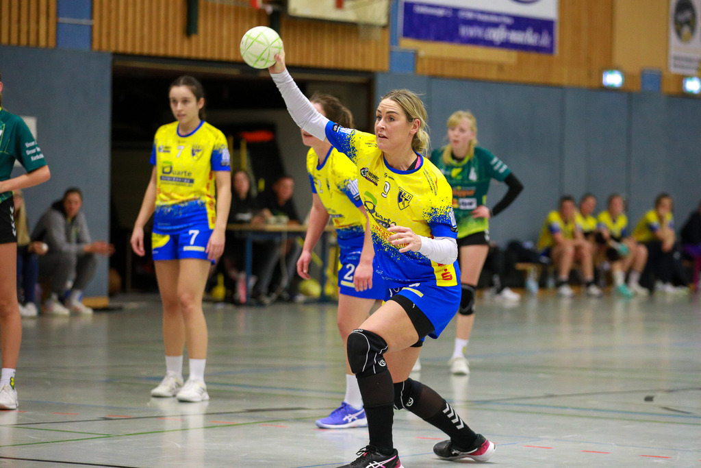 SVN_ SVFriedrichsfeld_141224_069 | Bildergalerie von Sport-Ereignissen aber auch von weiteren spannenden Dingen - nicht nur vom Niederrhein. In Anlehnung an den bekannten Spruch von Hanns Dieter Hüsch heißt das Motto: "Niederrhein ist überall".  - Realisiert mit Pictrs.com