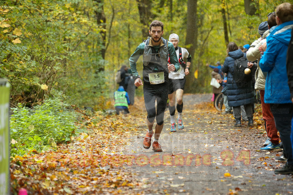 251026_1228_EX1_0460 | Sportfotografie im Rhein-Sieg Kreis, Köln, Bonn, NRW, Rheinland Pfalz, Hessen, etc. Unser Tätigkeitsfeld umfasst den Laufsport vom Volkslauf über den Marathon, Duathlon, Triathon bis zum Ultralauf wie Kölnpfad Ultra oder Schindertrail.