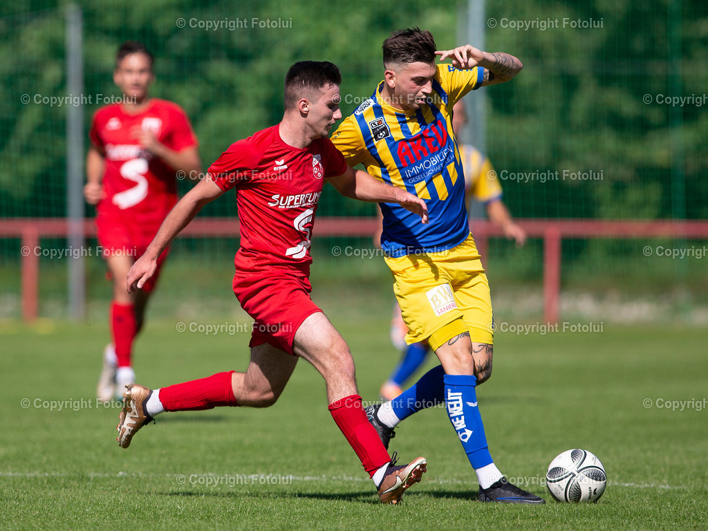 A_LUI120823_24 | SPORT,FUSSBALL,LL. OST ASKOE OEDT 1B-ASKOE DONAU LINZ 12.08.2023 IM BILD:FLORIAN AIGNER  (OEDT 1B) UND EDWIN SKRGIC(DONAU LINZ) FOTO:FOTOLUI