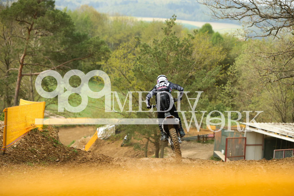 5E6A9965 | 989 MEDIAWORK