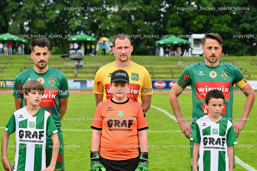 SV Rapid Lienz vs. URC Thal Assling | #2 Patrick Eder Rapid Lienz, #1 Julian Weiskopf Rapid Lienz, #5 Manuel Eder Rapid Lienz, SV Rapid Lienz vs. URC Thal Assling, SV Rapid Lienz vs. URC Thal Assling am 08.06.2024 in Lienz (Dolomiten Satadion), Austria, (Photo by Bernd Stefan)