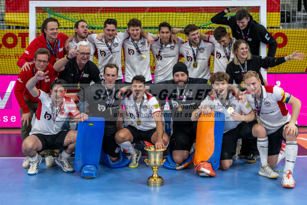 Halle EM Finale _ Siegerehrung 11.1.26 SG kl-1636 | Hockey,Sport,Fieldhockey,1.Bundesliga,2.Bundesliga,Sportfotografie,Shop,Sportphotography,Feldhockey,Hockeyliga