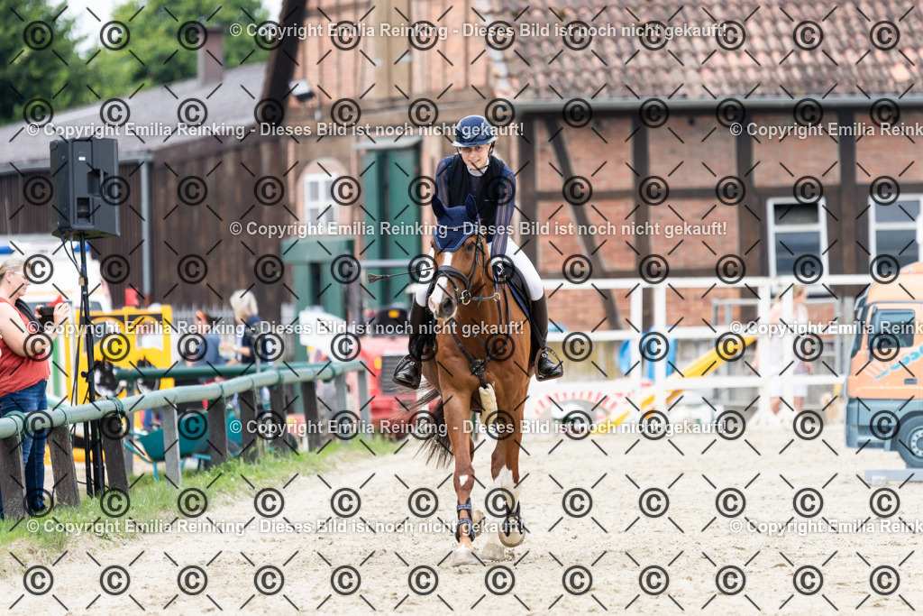 CL5A8327 | Emilia Reinking Fotografie - Realisiert mit Pictrs.com