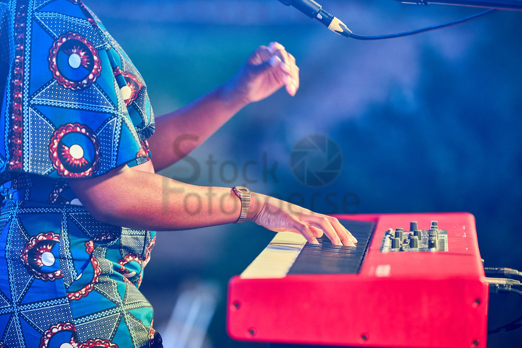 AfraKane_Vauban2022 19 | Stockfotos, Picsomania, MGM-Services, Michael Gerlach, Auftragsbilder, Auftragsarbeiten, Workshops, Shooting, Reisefotografie, Produktfotografie, Foodfotografie, Hochzeitsfotografie, Saarland, Fotografin, Fotograf, Hochzeitsbilder, Saarlouis, Hundeshootin