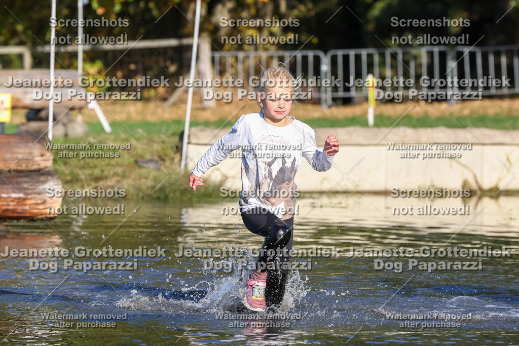 Dog Paparazzi - Strongdog 10-25-8706 | Dog Paparazzi Jeanette Grottendiek Fotografie & Videografie - Realisiert mit Pictrs.com