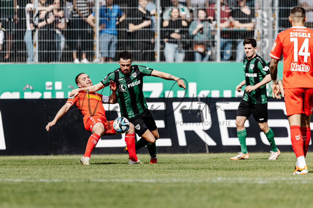 3. Liga, Saison 2023/24, 32. Spieltag: SC Preußen Münster - Jahn Regensburg | Münster, 06.04.2024: 3. Liga, 32. Spieltag, SC Preußen Münster gegen Jahn Regensburg im LVM-Preußenstadion in Münster. Foto: sportfotografie.ms | Markus Paletta - Realisiert mit Pictrs.com