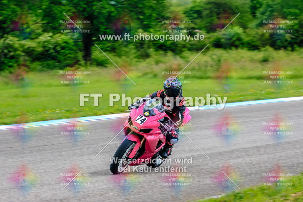 MotoTeam-3366 | Hier findet Ihr Bilder von Touristenfahrten auf der Nürburgring Nordschleife oder von anderen Veranstaltungen die ich besucht habe. Viel Spass beim Durch Schauen 