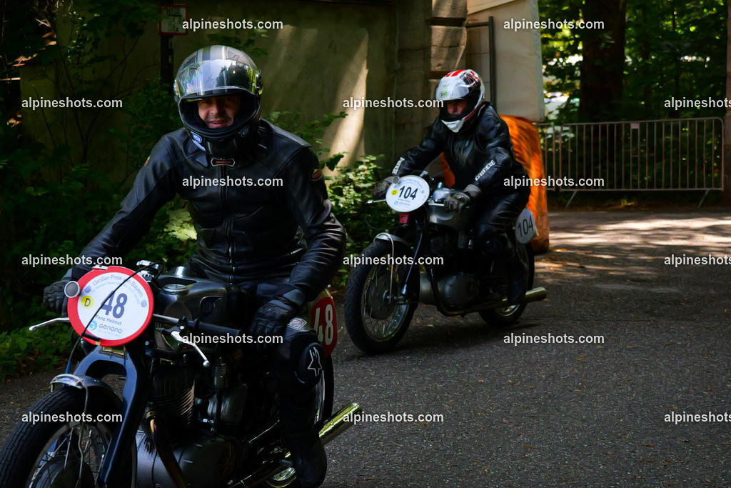 P1036713 | Erleben Sie atemberaubende, hochqualitative Fotos Ihrer Fahrt entlang der malerischen Alpenstraßen. Besuchen Sie alpineshots.com, um professionelle Aufnahmen Ihrer unvergesslichen Reise zu finden und zu kaufen - Realisiert mit Pictrs.com