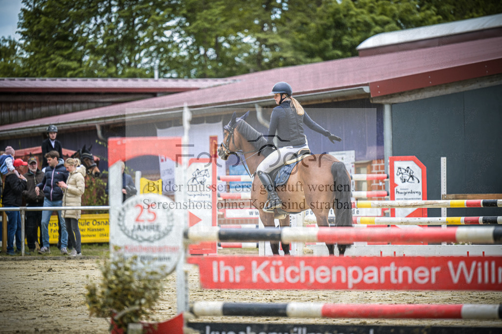 DOS_5999 | Entdecke hochwertige Reitturnierfotos von Foto Oger. Professionell, emotional und authentisch – jetzt Lieblingsmomente im Shop bestellen.Deutschlandweite Turnierfotografie. - Realisiert mit Pictrs.com