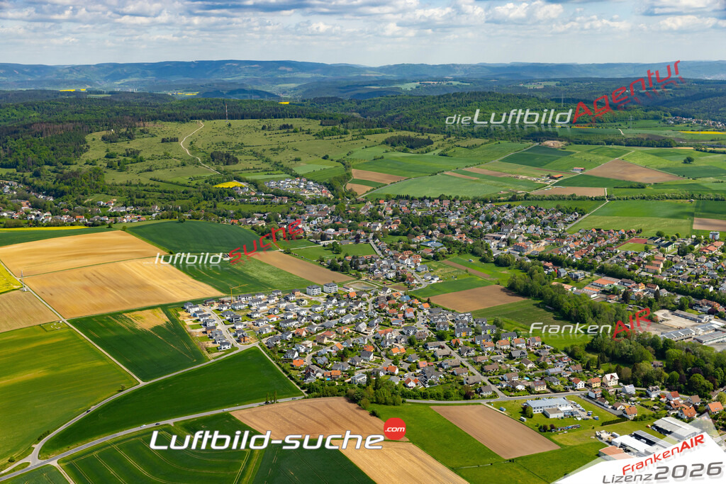 Die Luftaufnahme Oberlauter - Lautertal wurde 2022 vom Flugzeug aus (keine Drohne) erstellt. Hohe Auflösung -für große Poster und Wandbilder geeignet - Garantiert!