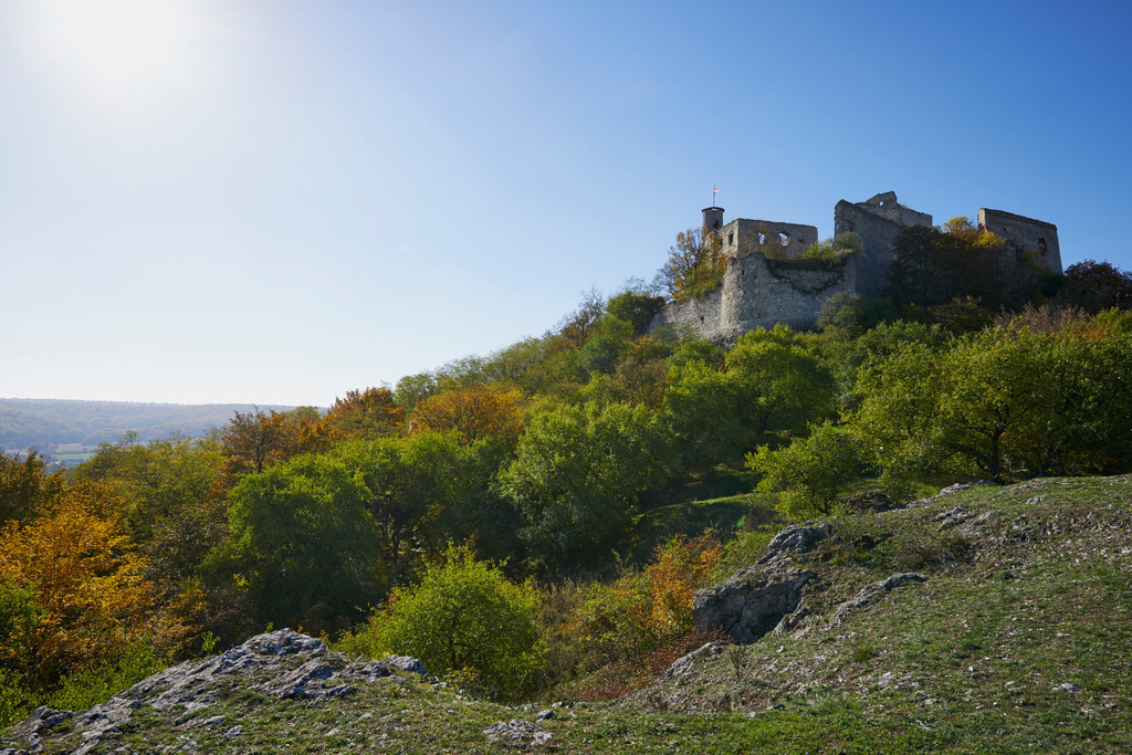 Ruine Falkenstein | Falkenstein, Austria - October 24, 2015: Ruine Falkenstein im Herbst. - Realisiert mit Pictrs.com