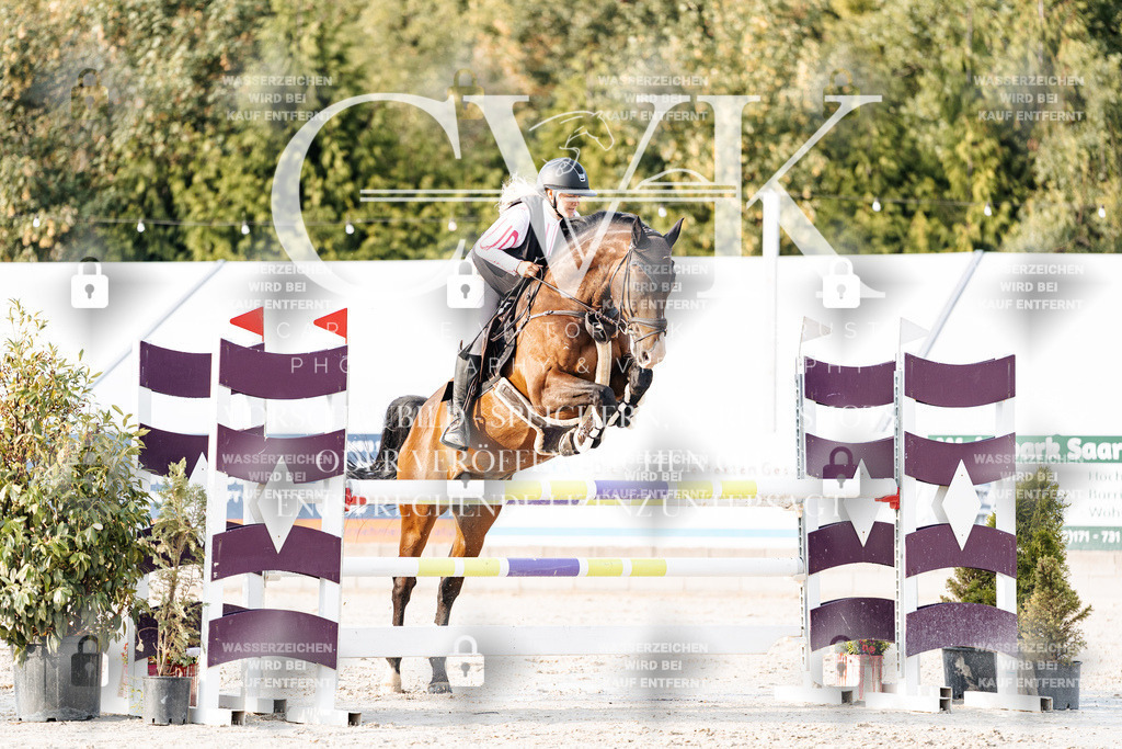CK903443 | Turnierfotografie Pferdefotografie Trier Rheinland-Pfalz Pferdesport Reitsport Tierfotografie Sportfotografie Pferdevideo Pferdevideografie Equestrianvideography equestrianphotography  - Realisiert mit Pictrs.com