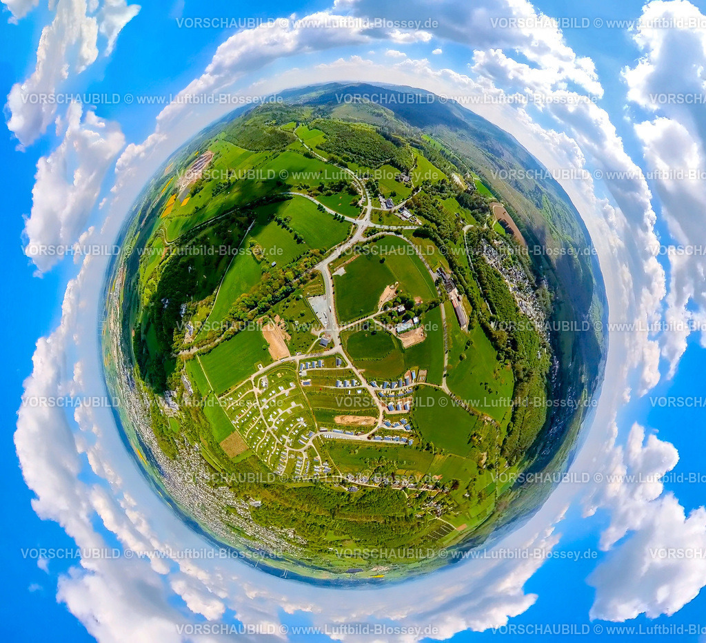 Brilon240590449CampingBrilon | Luftbild, Sauerland Ferien Resort, Campingpark und Ferienpark Brilon, Ferienhäuser, Sauerland Waldgebiet, Erdkugel, Fisheye Aufnahme, Fischaugen Aufnahme, 360 Grad Aufnahme, tiny world, little planet, fisheye Bild, , Brilon, Sauerland, Nordrhein-Westfalen, Deutschland