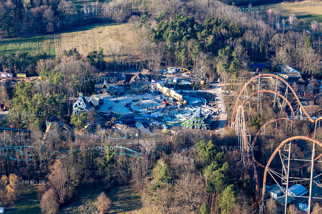 Holidaypark in der Winter- und Coronapause | Luftbild: Holidaypark in der Winter- und Coronapause in Haßloch im Bundesland Rheinland-Pfalz in Deutschland. Foto: IMG_126028.jpg vom 07.03.2021 durch ©2025 Werner Riehm fly-foto.de/copyright - Realisiert mit Pictrs.com