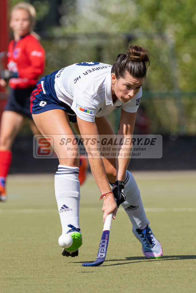 HK_20220903_109628 | 1. Bundesliga Damen Düsseldorfer HC - Berliner HC am 3.9.2022 DHC Düsseldorf, Düsseldorf , Agustina Albertarrio ( Düsseldorfer HC #9 )