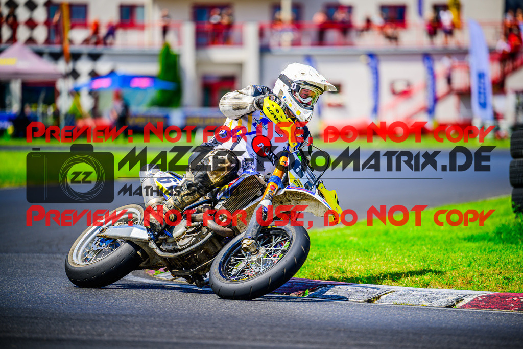 MaZZes_FotoMatrix_240713_6021986_6400 | UE40