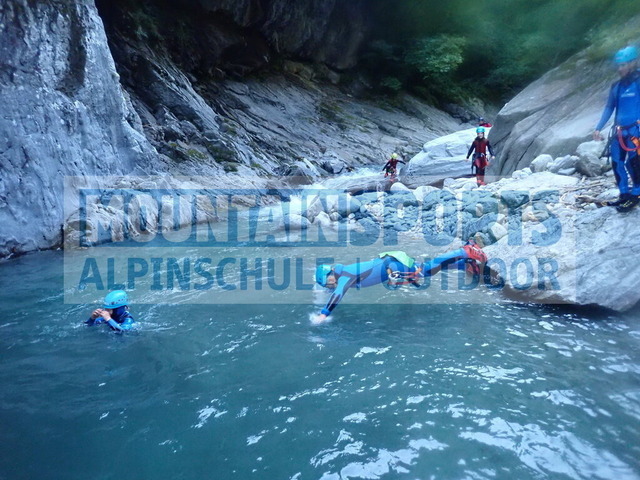 P8150068 | Bestelle die Bilder deines Berg- oder Wasser-Abenteuers mit Mountain Sports bequem von zu Hause aus direkt über unseren Online Fotoshop von pictrs.com. - Realisiert mit Pictrs.com