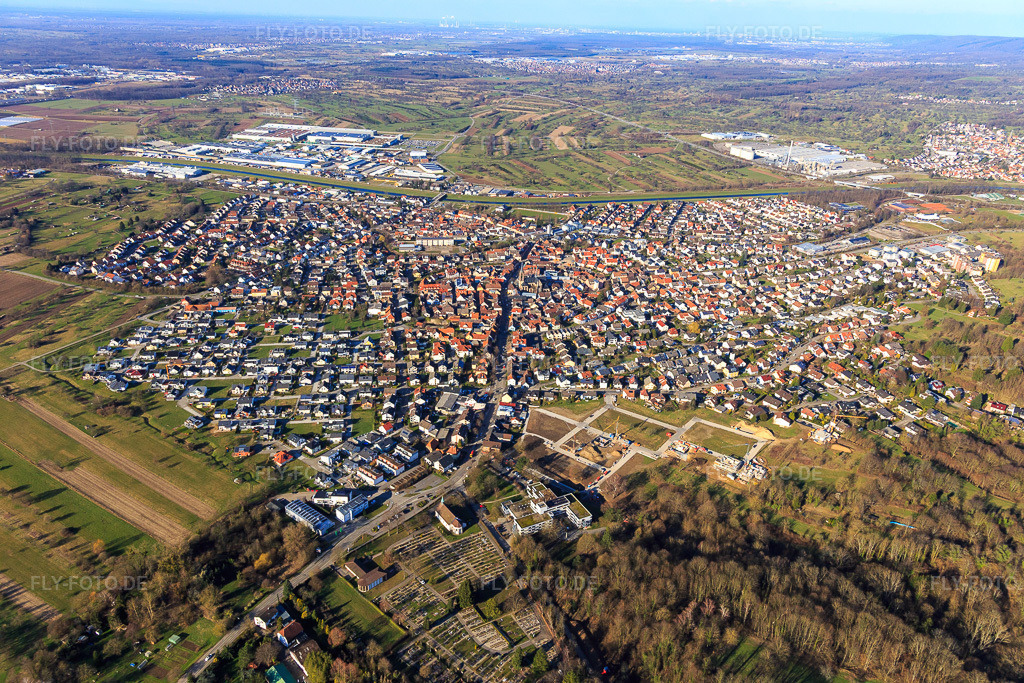 Luftbild: Ortsansicht von Südosten diesseits der Murg in Kuppenheim im Bundesland Baden-Württemberg in Deutschland. Foto: IMG_104901.jpg vom 14.03.2018 durch Werner Riehm/FLY-FOTO.de
