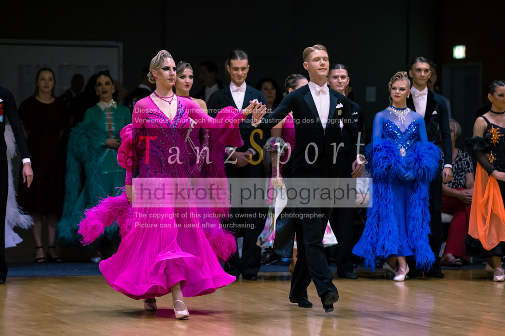 20250906_LM_By_HGR-S-Std_7084 | Tanzsportbilder, Standardtanz, Lateintanz, WDSF, DTV, LTVB, dancecomp, goc, hessen tanzt, blaues band der spree, walzer, tango, wiener walzer, slowfox, quickstepp, samba, rumba, cha-cha-cha, paso doble. jive, hd-kroft photography, turniertanzsport