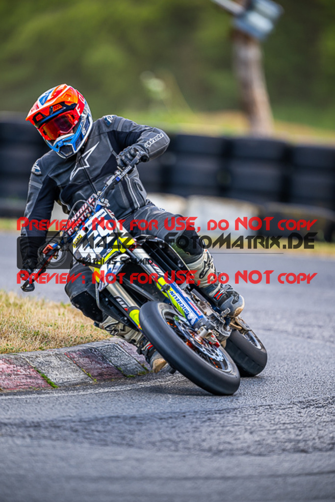 MaZZes_FotoMatrix_220528_1764 | Fotograf Mathias Schmid
Sportfotograf,
Eventfotograf,
Hochzeitsfotograf,
Portraitfotograf