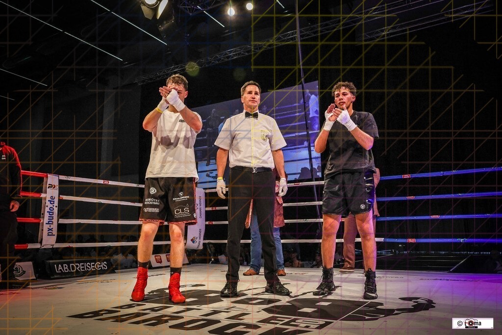 BoB 2026 Arnold vs. Faiz-76 | professionelle Sport- und Eventfotografie von Tomafocus – dynamische Bilder, emotionale Momente und hochwertige Aufnahmen für jeden Anlass. - Realisiert mit Pictrs.com