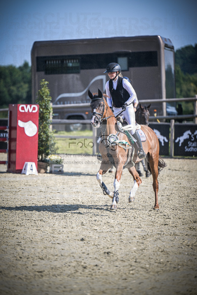 DOS_0174 | Entdecke hochwertige Reitturnierfotos von Foto Oger. Professionell, emotional und authentisch – jetzt Lieblingsmomente im Shop bestellen.Deutschlandweite Turnierfotografie. - Realisiert mit Pictrs.com