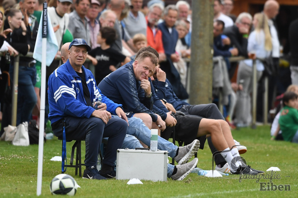 Sport-Duwe Cup | Sport-Duwe Cup Oldenburg; SSV Jeddenloh (weiß)-VFB Oldenburg (blau) am 05.07.2025 in Oldenburg (Sportanlage TuS Eversten), Photo: Philip Eiben 2025 - Realisiert mit Pictrs.com