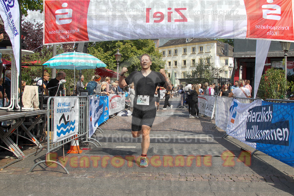 250824_1439_EV4_2041 | Sportfotografie im Rhein-Sieg Kreis, Köln, Bonn, NRW, Rheinland Pfalz, Hessen, etc. Unser Tätigkeitsfeld umfasst den Laufsport vom Volkslauf über den Marathon, Duathlon, Triathon bis zum Ultralauf wie Kölnpfad Ultra oder Schindertrail.
