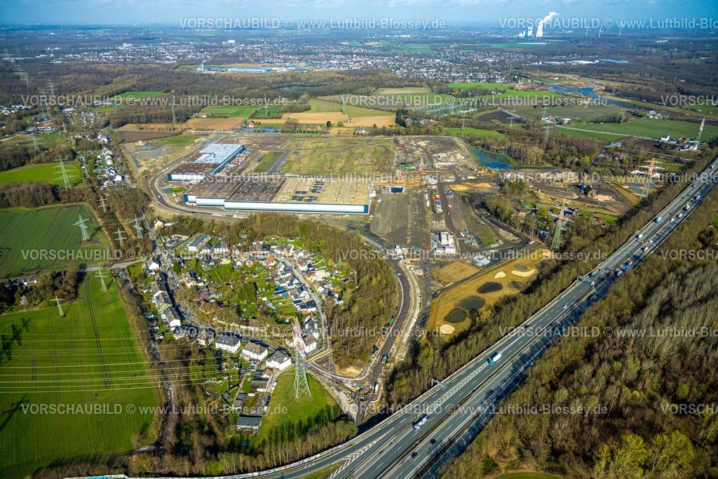 Dortmund260305295 | Luftbild, LogPoint Ruhr, Brache des ehemaligen Knepper-Kraftwerks, Baustelle mit Logistikhallen für neues Gewerbegebiet und Industriegebiet als Logistikpark und Gewerbepark, Baustelle mit neuer Zufahrt, Autobahn A45, Fernsicht, Dortmund, Ruhrgebiet, Nordrhein-Westfalen, Deutschland
