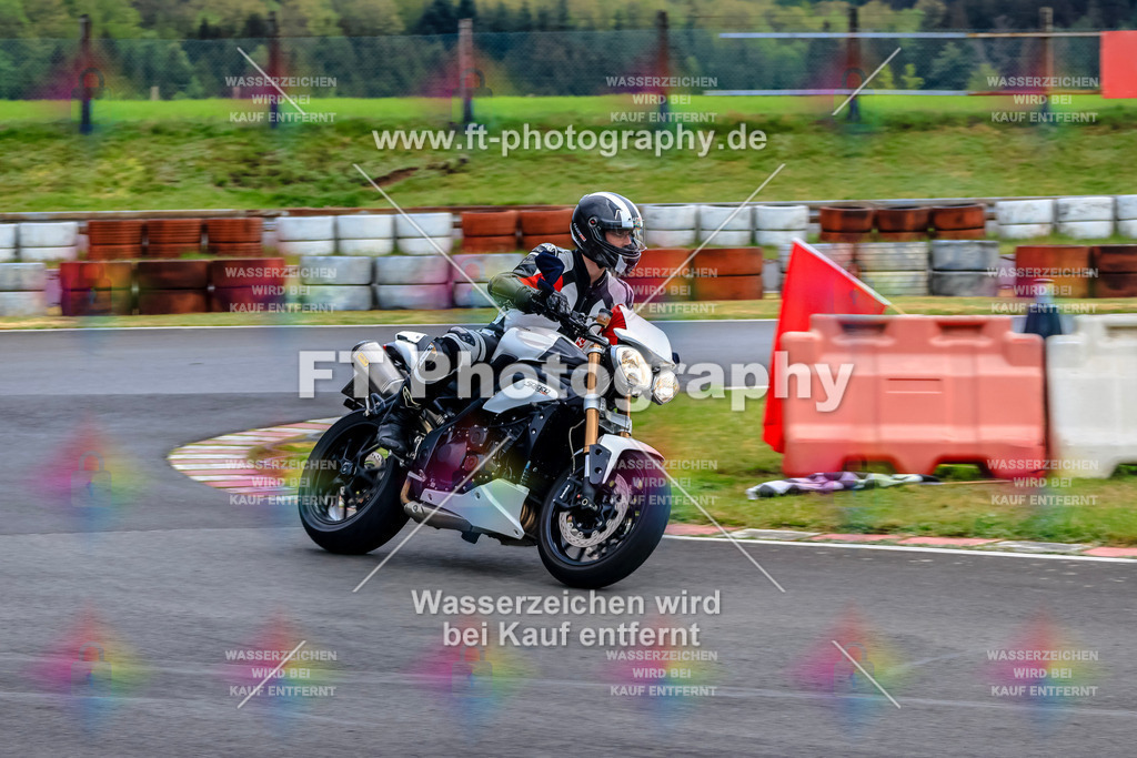 _OTO2871 | Hier findet Ihr Bilder von Touristenfahrten auf der Nürburgring Nordschleife oder von anderen Veranstaltungen die ich besucht habe. Viel Spass beim Durch Schauen 