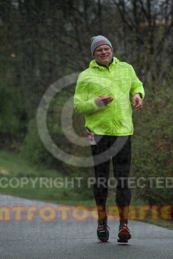 220331_1940_EV4_0274 | Sportfotografie im Rhein-Sieg Kreis, Köln, Bonn, NRW, Rheinland Pfalz, Hessen, etc. Unser Tätigkeitsfeld umfasst den Laufsport vom Volkslauf über den Marathon, Duathlon, Triathon bis zum Ultralauf wie Kölnpfad Ultra oder Schindertrail.