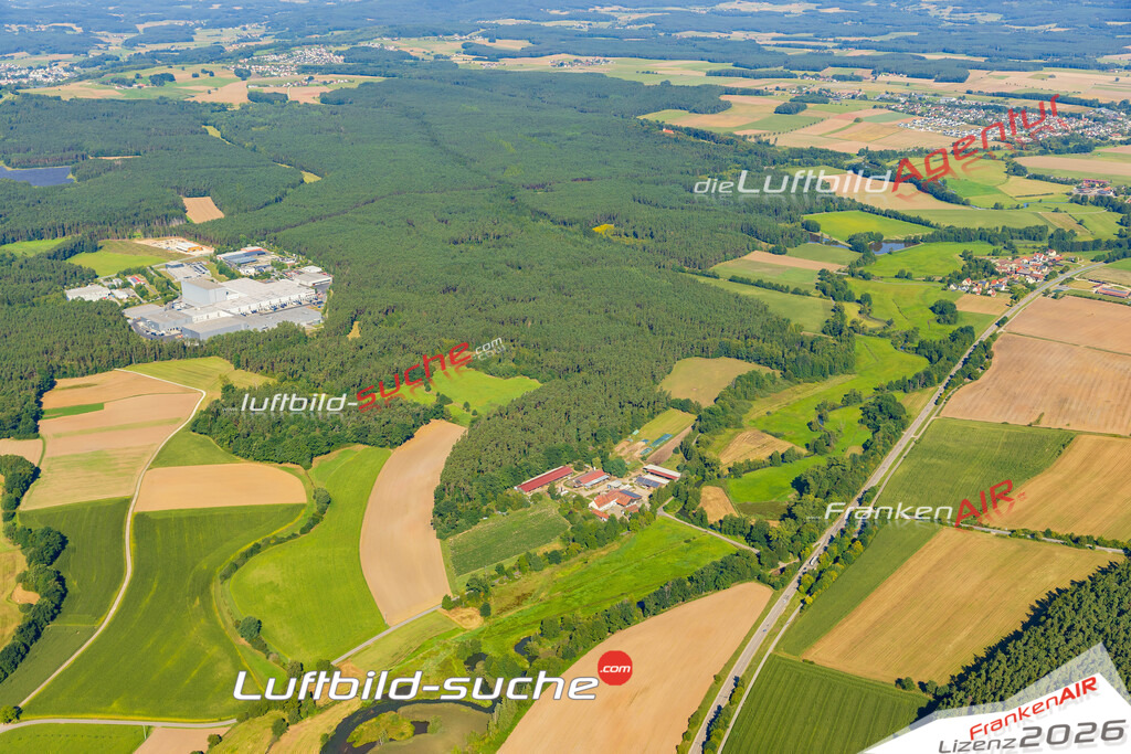 Luftbild Vs Google Maps  Laubhof  Hahnbach -Das Luftbild wurde 2025 vom UL-Flugzeug heraus erstellt ( keine Drohne ) - Hochauflösende Luftaufnahme -Nicht vergleichbar mit Google Maps oder Satelittenbilder- Die Geschenkidee !Mit Lizenz und Bildrechte bestellbar