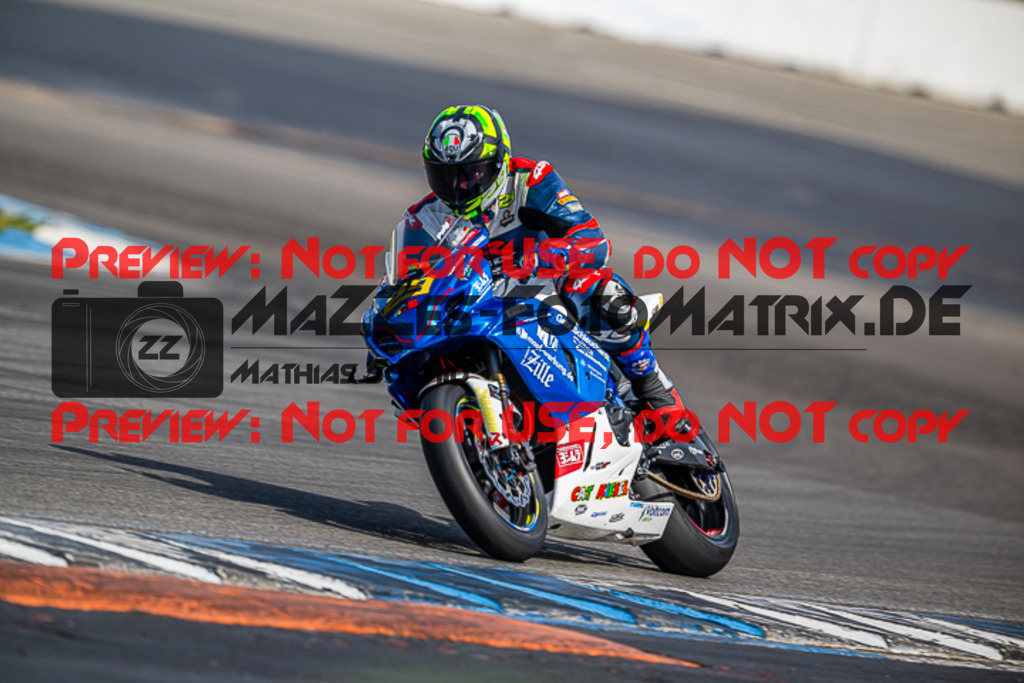 MaZZes_FotoMatrix_230410_8769 | ROT