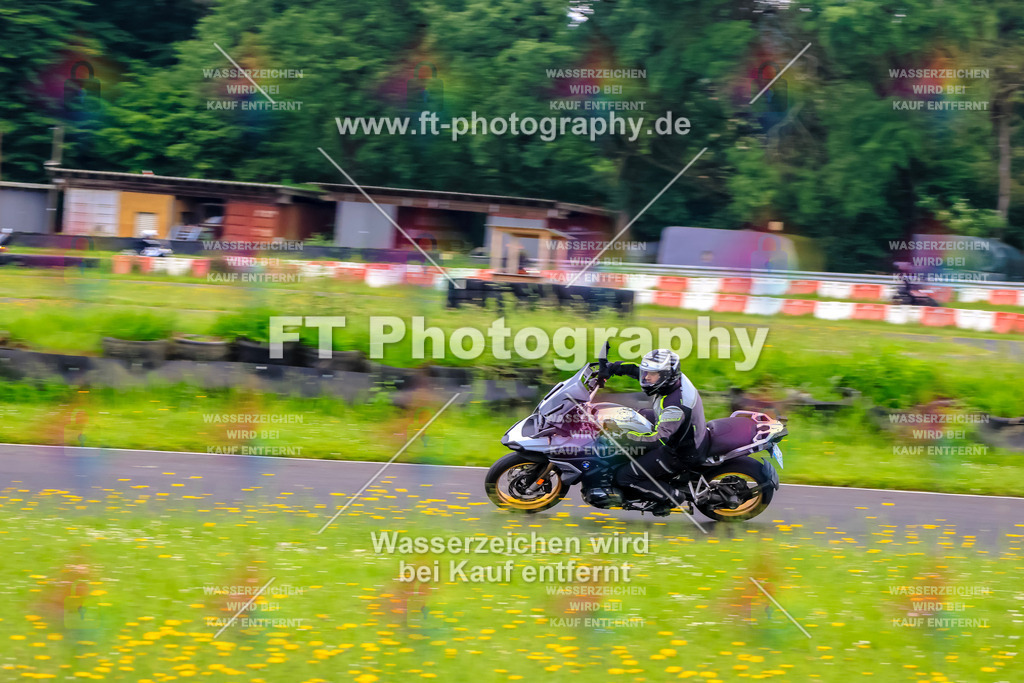 VBK-7146 | Hier findet Ihr Bilder von Touristenfahrten auf der Nürburgring Nordschleife oder von anderen Veranstaltungen die ich besucht habe. Viel Spass beim Durch Schauen 