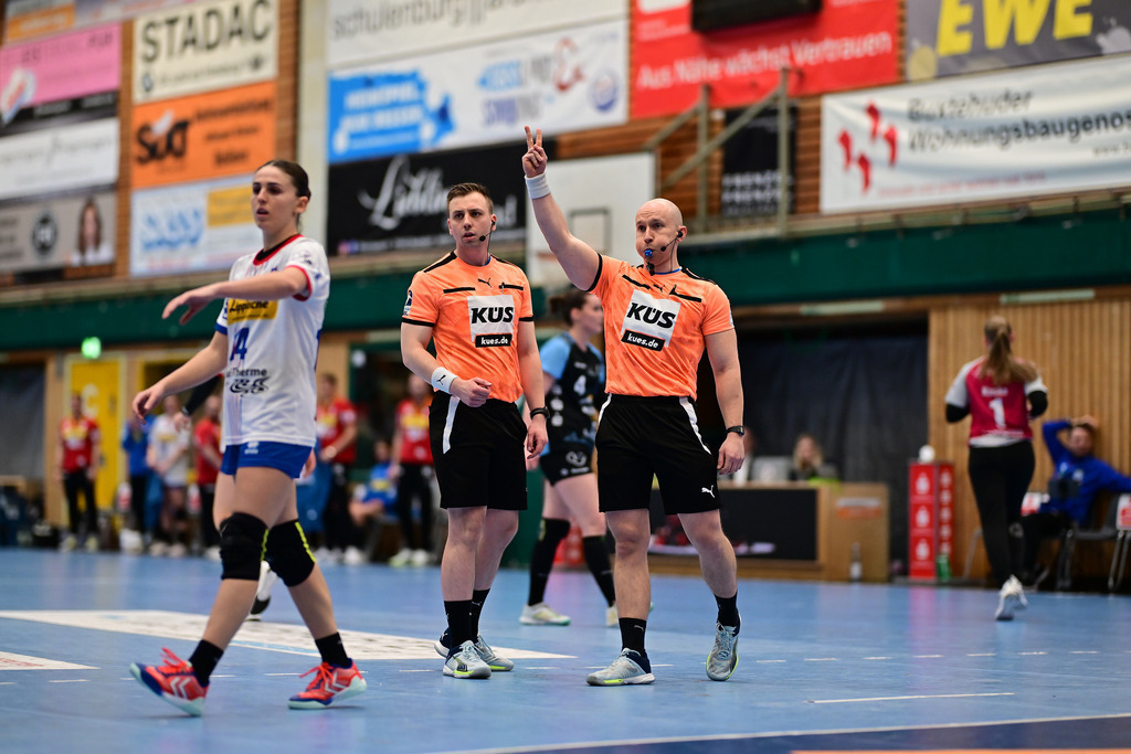 Handball I Frauen I Saison 2024-2025 I 1. HBF I 19. Spieltag I Buxtehuder SV - HSG Blomberg-Lippe | Der Sportfotograf. - Realisiert mit Pictrs.com