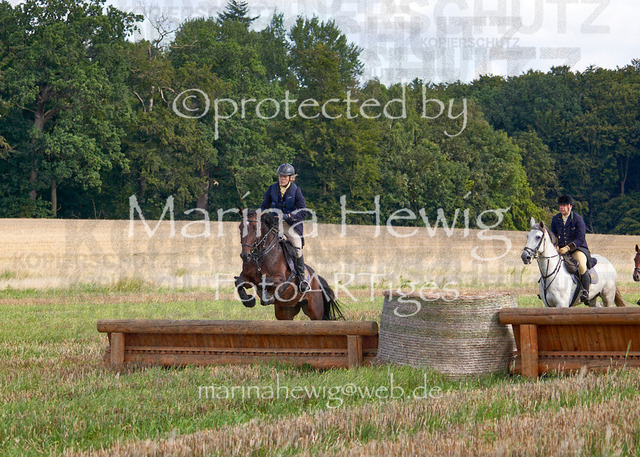 08-23 Bredeneek Jagd_MCH8722_Marina Hewig | Fotografie, FotoArt, PferdesportArt, Pferdesportfotografie, Landschaftsfotografie, Reisefotografie, Reise, Pferde - Realisiert mit Pictrs.com