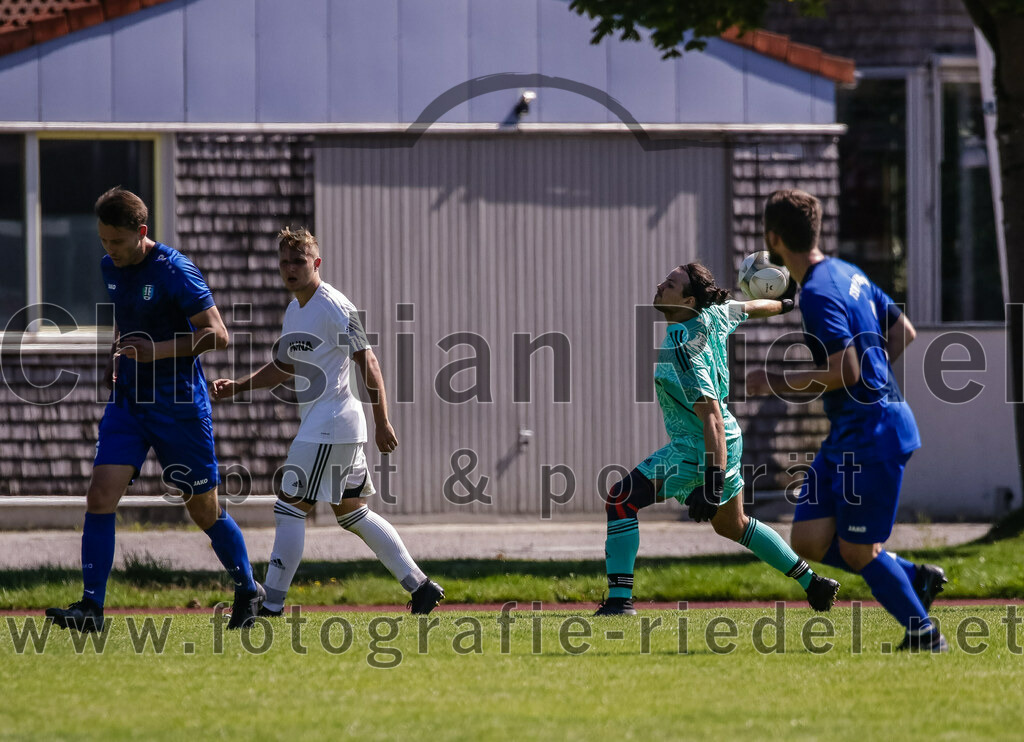 2023-09-02_067_SG_Markt_Schwaben_gegen_TSV_Hohenbrunn | Markt Schwaben, Deutschland, 02.09.2023:
Fußball, Kreisklasse 2023 / 2024, 3. Spieltag, (SG) Markt Schwaben gegen TSV Hohenbrunn, Endergebnis: 2:0

Torwart David Silbersack (SG Markt Schwaben, #1)

Foto: Christian Riedel / fotografie-riedel.net