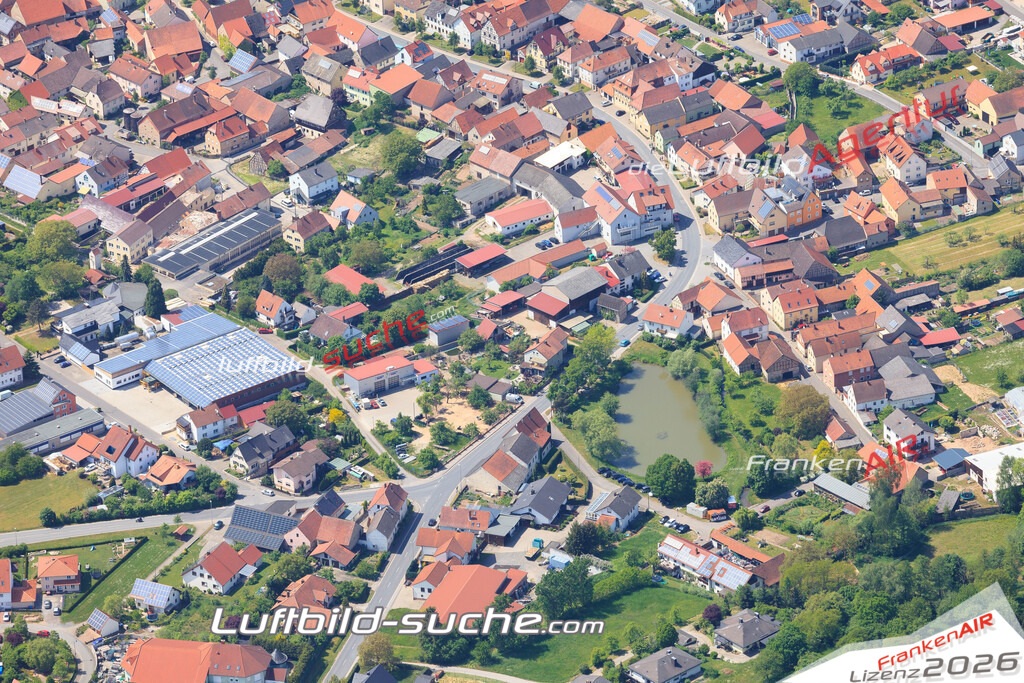 Luftbild von  Stettfeld - Luftaufnahme wurde 2015 von https://frankenair.de mittels Flugzeug (keine Drohne) erstellt - die Geschenkidee