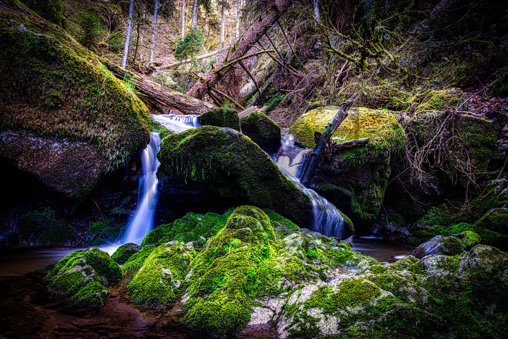 Wutachschlucht | Der Wasserlauf der Wutach, wild und natürlich - Realisiert mit Pictrs.com
