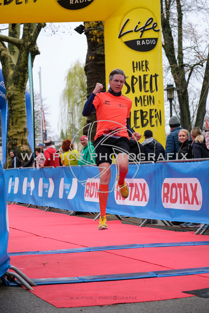 ..... | AUSTRIA, Wels, 30.03.25, ALOHA Wels Halbmarathon, Image Shows: , Foto: Wapics/RING M.