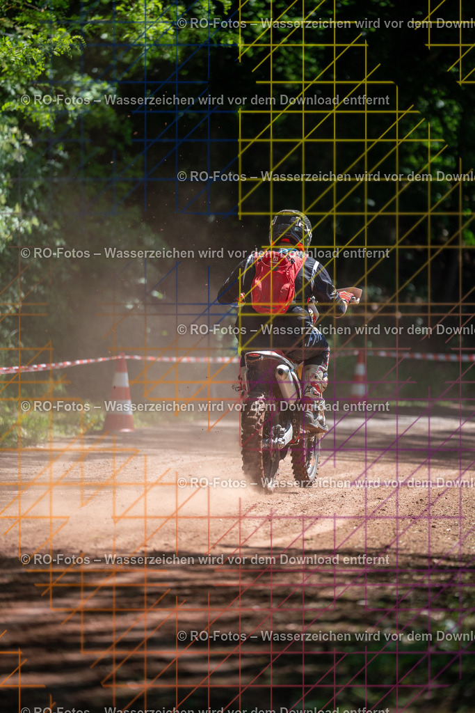 Wolfshausen 2 Lauf -1134 | Sportfotografie von RO-Fotos: Motorsport, Motocross, Enduro, Laufveranstaltungen und Triathlon. Professionelle Fotos von Sportlern und Events. - Realisiert mit Pictrs.com